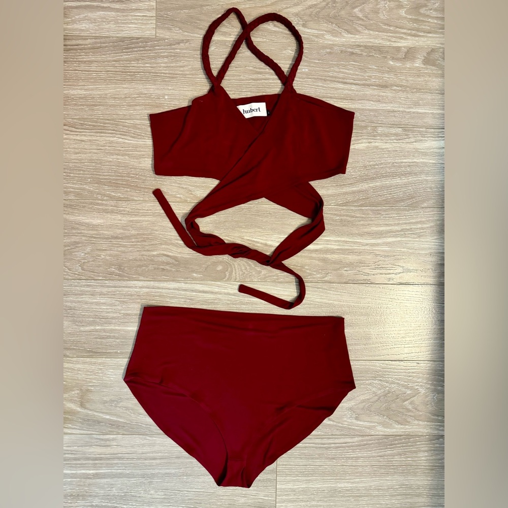 Bikini, red, size 38 (medium).